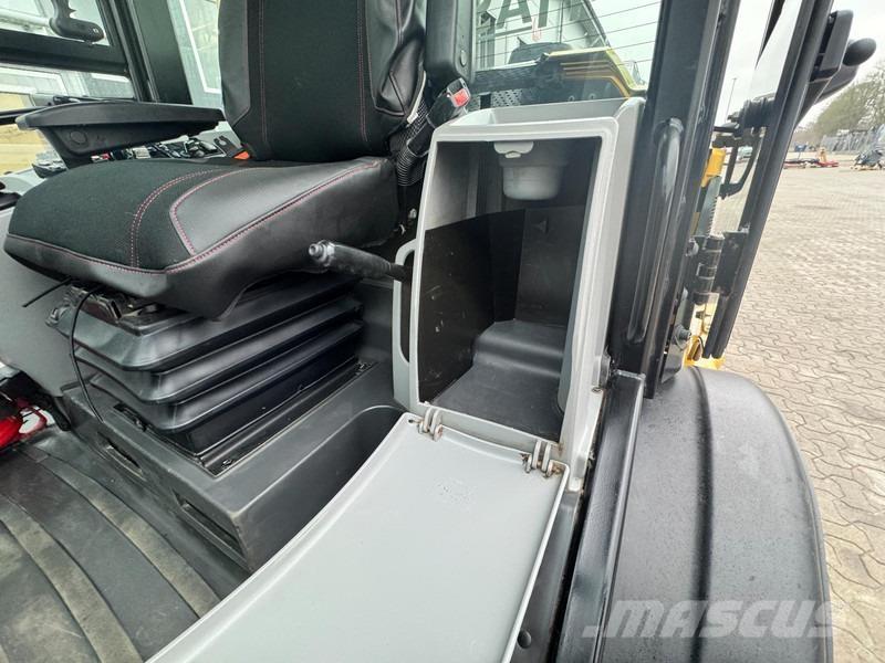 CAT 906M Cat 906M Iekrāvēji uz riteņiem