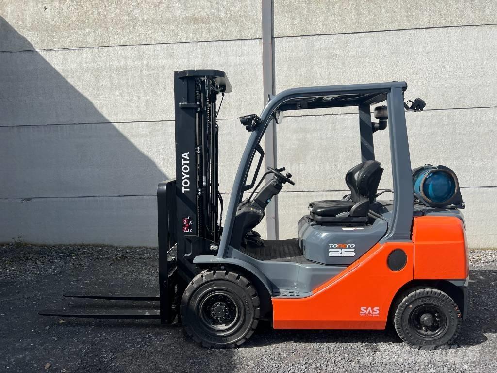 Toyota 02-8 FGF 25 LPG tehnika
