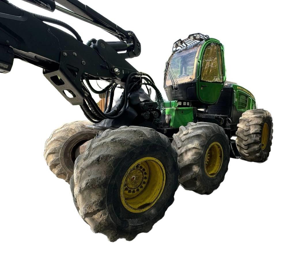 John Deere 1470 E Harvesteri