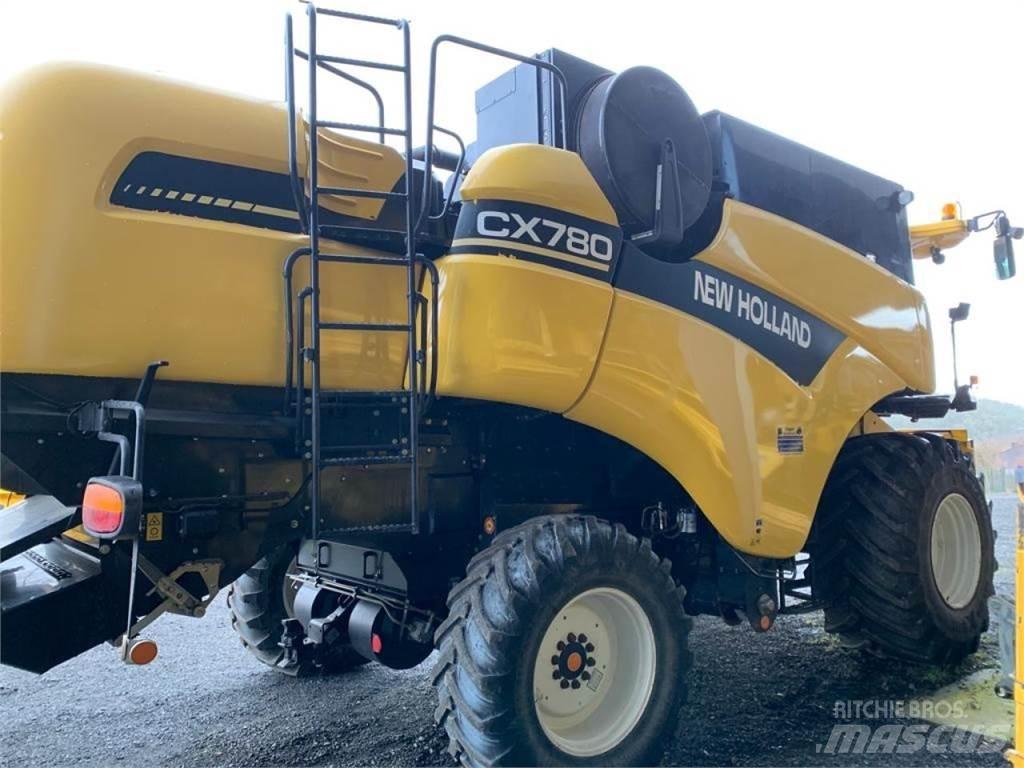 New Holland CX780 Ražas novākšanas kombaini