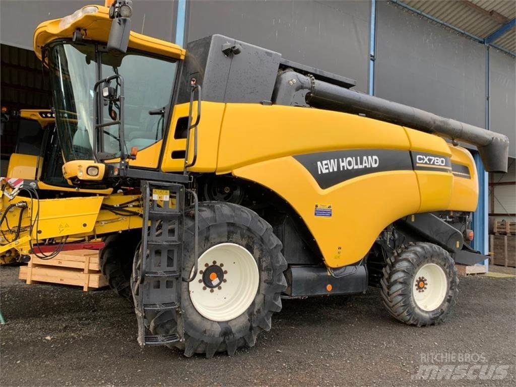 New Holland CX780 Ražas novākšanas kombaini
