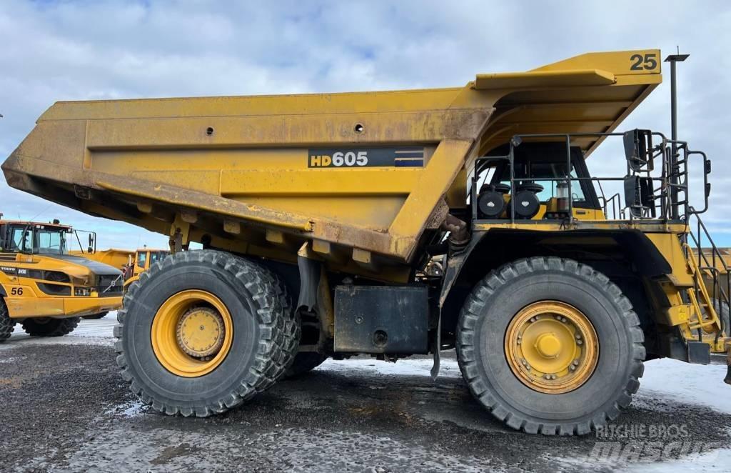 Komatsu 605-7 Karjeras kravas automašīnas