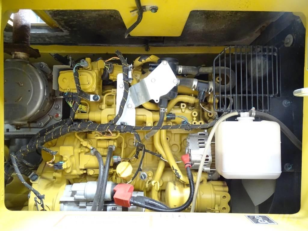 CAT 310 Kāpurķēžu ekskavatori