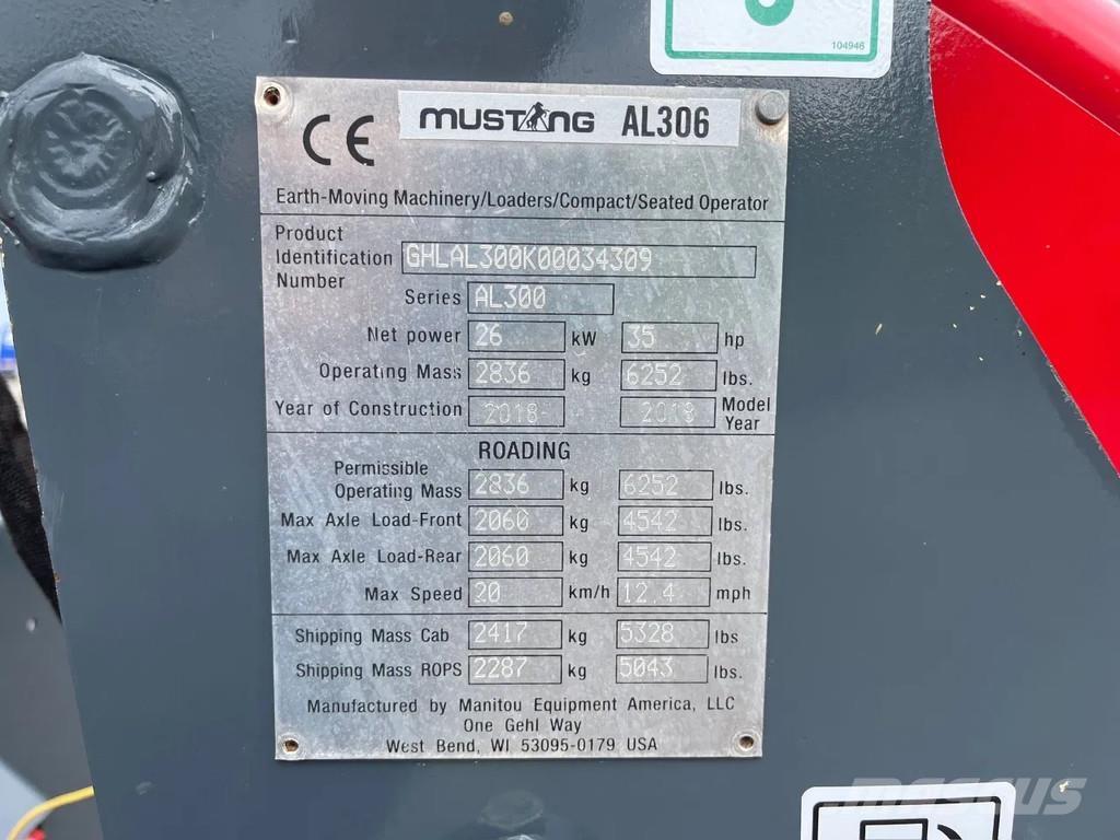 Mustang AL306 Riteņu buldozeri
