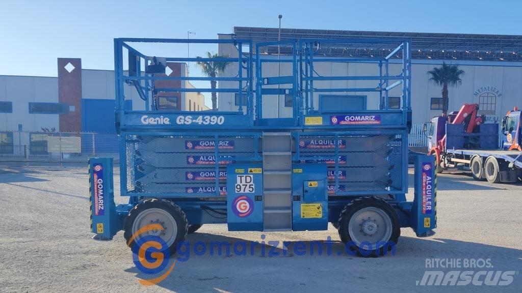 Genie GS 4390 Šķerveida pacēlāji