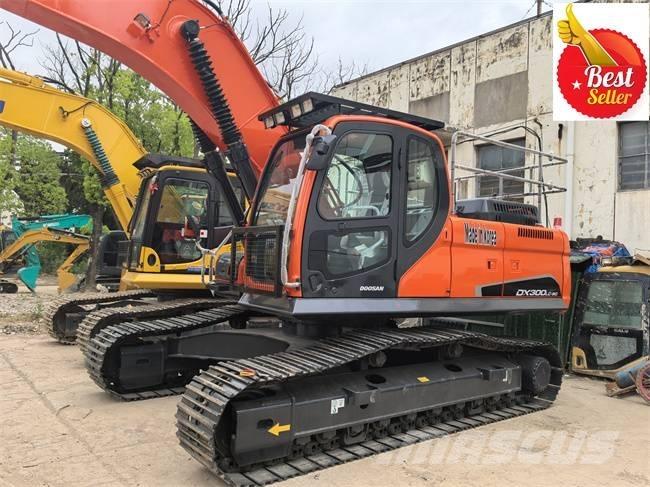 Doosan DX 300 LC Kāpurķēžu ekskavatori
