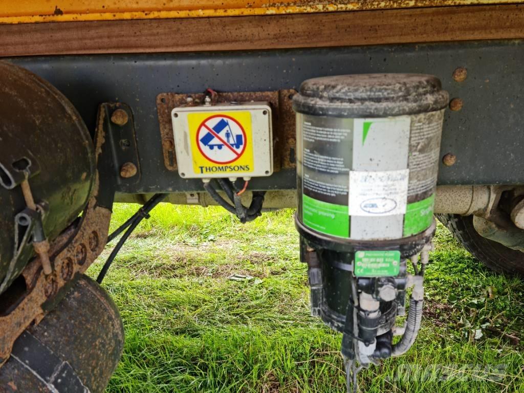 Scania P 400 Pašizgāzējs