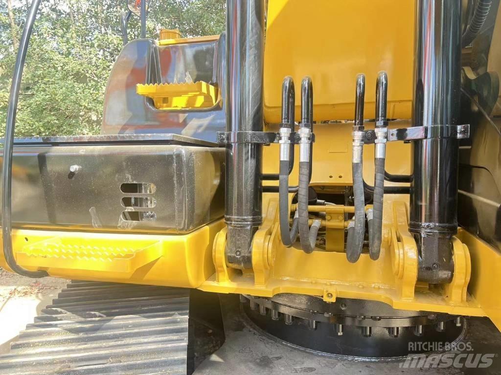 CAT 320 D L Kāpurķēžu ekskavatori