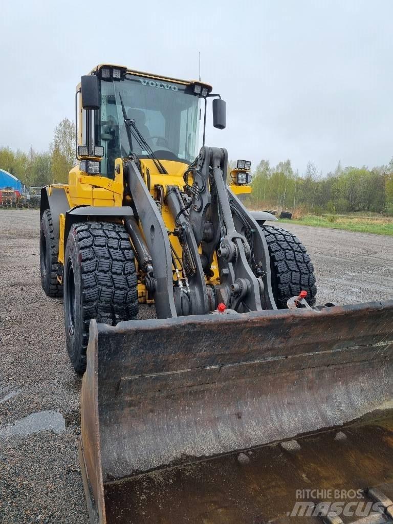 Volvo L 70 F Iekrāvēji uz riteņiem