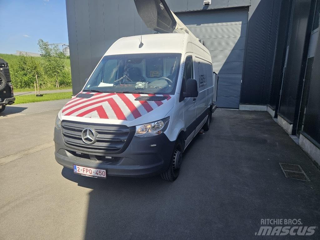VERSALIFT VT 145 F Pacēlāji uz automašīnas bāzes