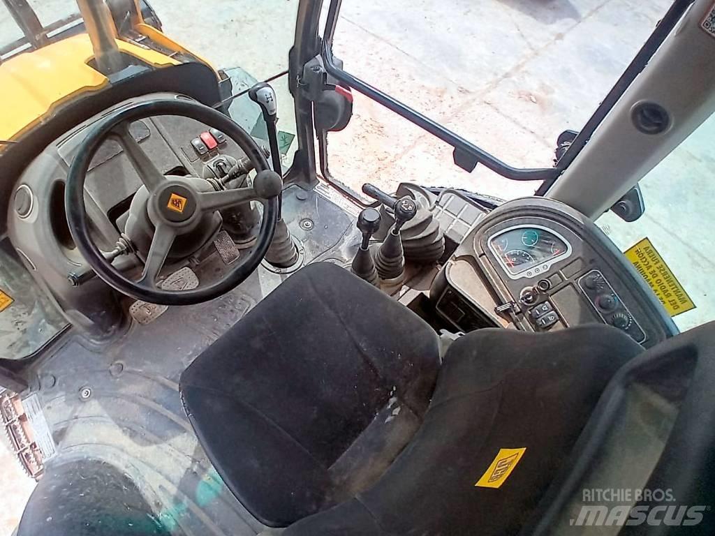 JCB 3 CX 4 T Ekskavatori-iekrāvēji