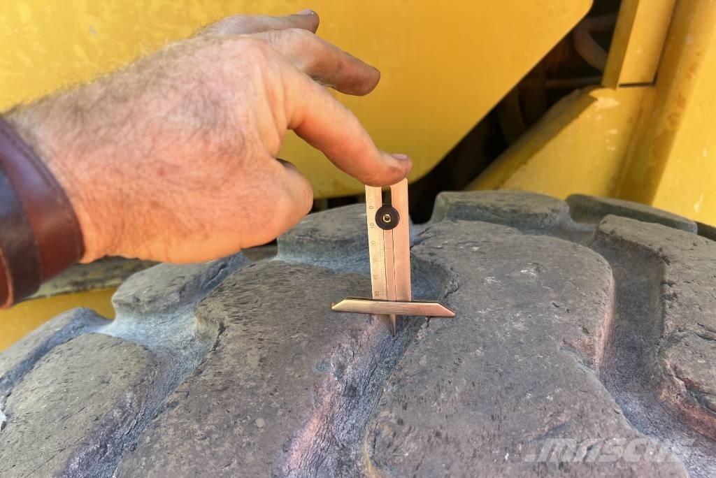 CAT 938 G Iekrāvēji uz riteņiem