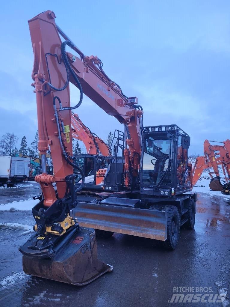 Hitachi ZX155W-7 2P Ekskavatori uz riteņiem