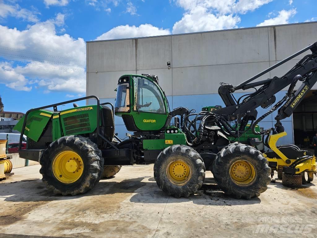 John Deere 1470 E Harvesteri