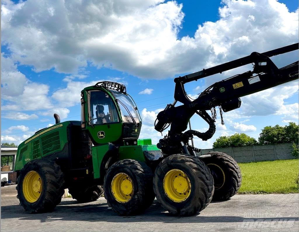 John Deere 1270 G Harvesteri