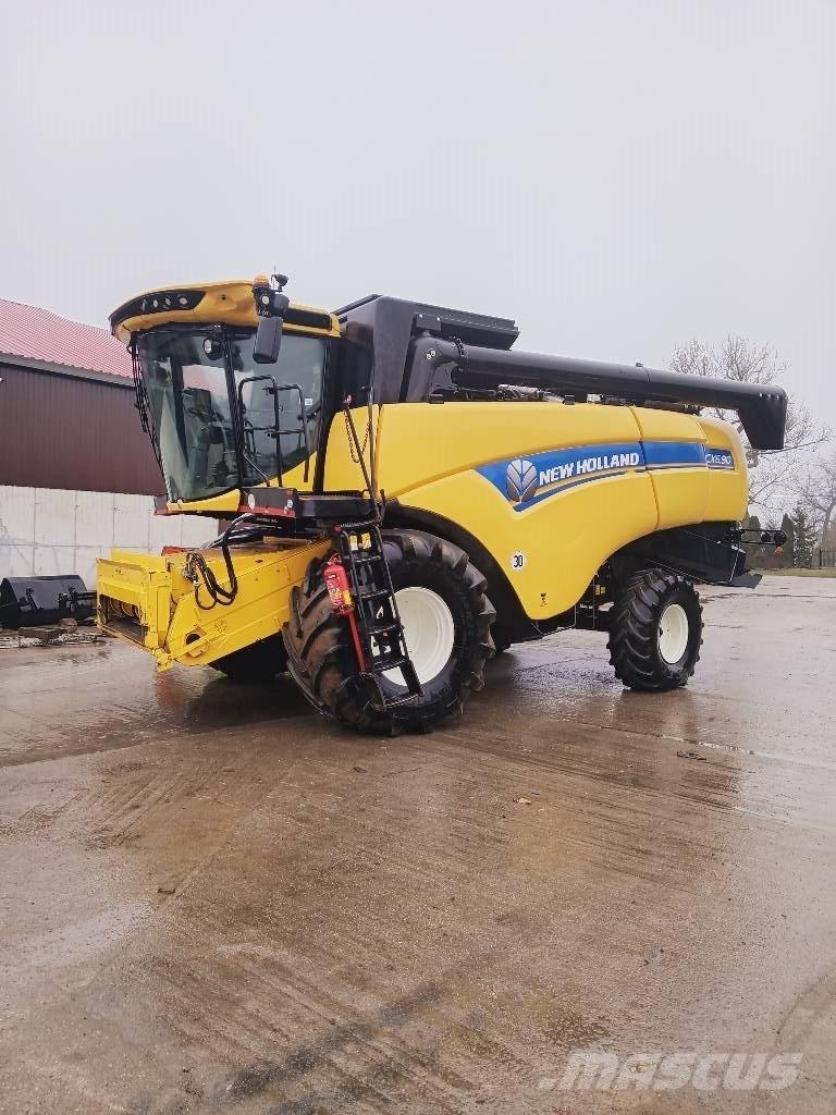 New Holland CX6.90 Ražas novākšanas kombaini