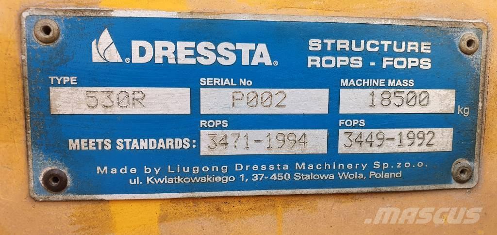 Dressta 530R Iekrāvēji uz riteņiem