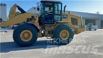 CAT 938M Iekrāvēji uz riteņiem