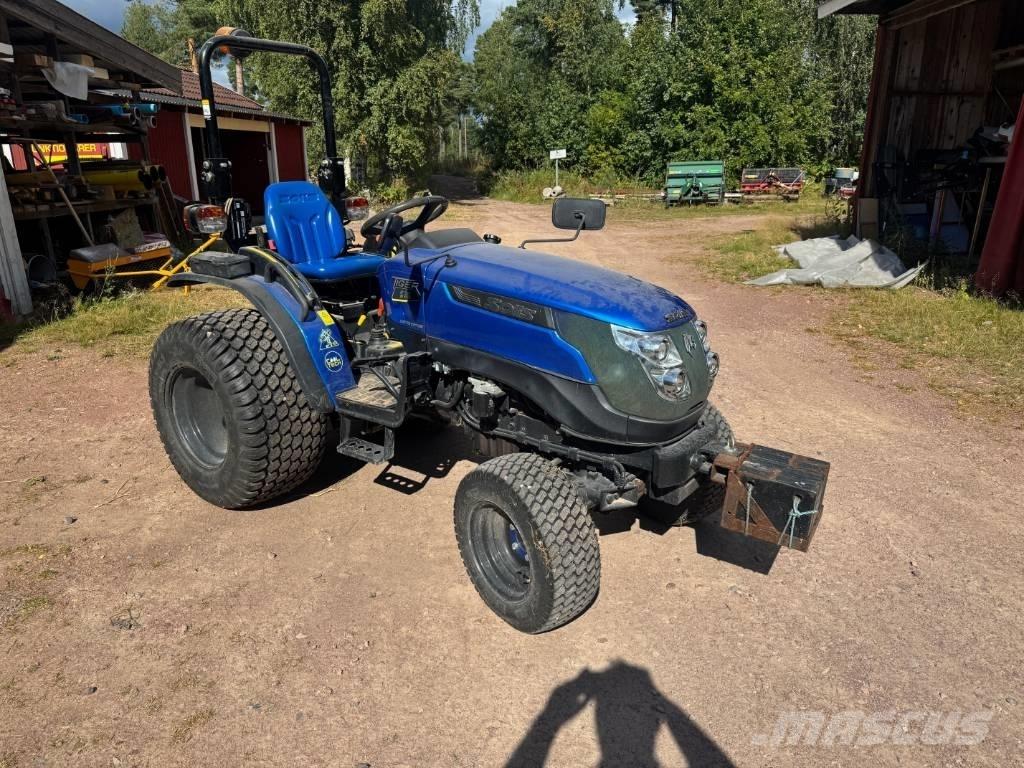 Solis S26 4WD Kompaktie traktori