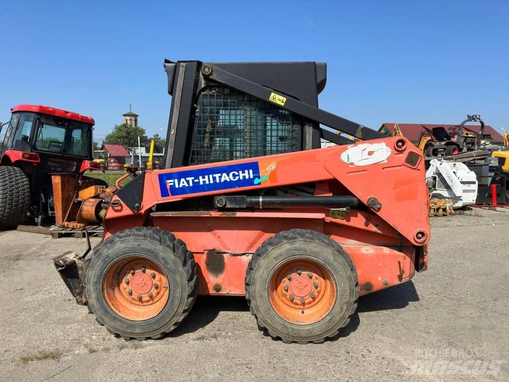 Fiat-Hitachi SL55B Lietoti riteņu kompaktiekrāvēji