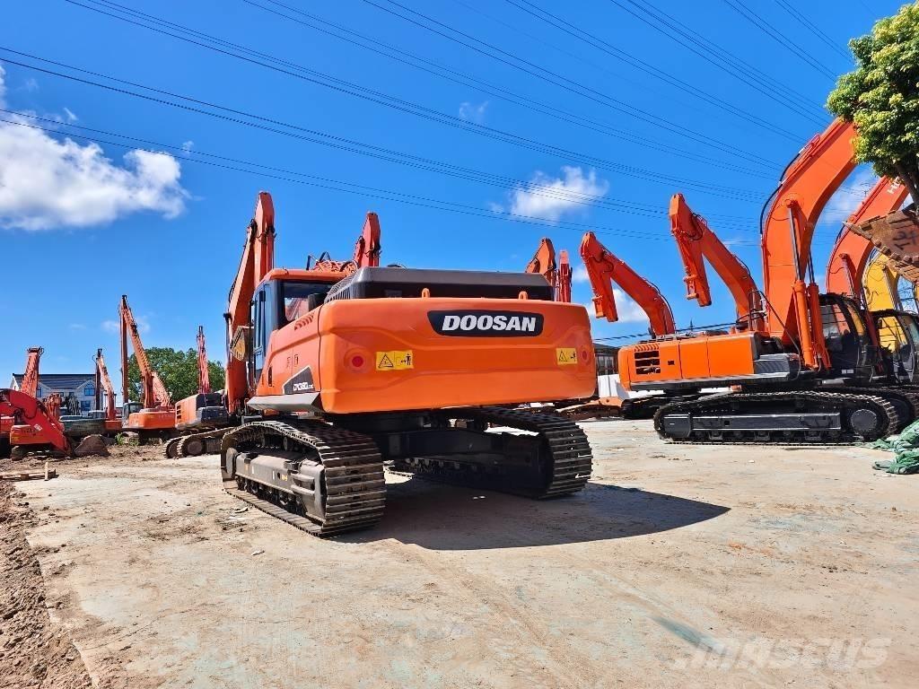Doosan DX380LC-9 Amfībijas tipa ekskavatori