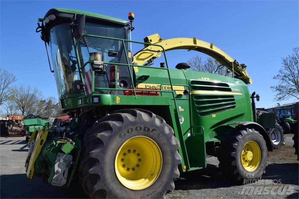 John Deere 7250 i Lopbarības novācēji