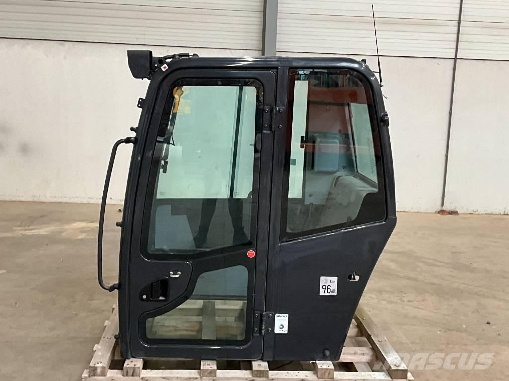 Kubota KX 080-4 A 2 Kabīnes un interjers