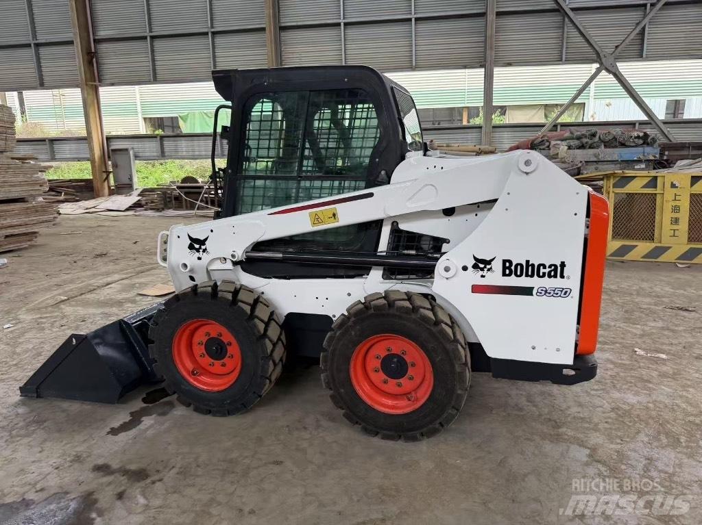 Bobcat S 550 Lietoti riteņu kompaktiekrāvēji