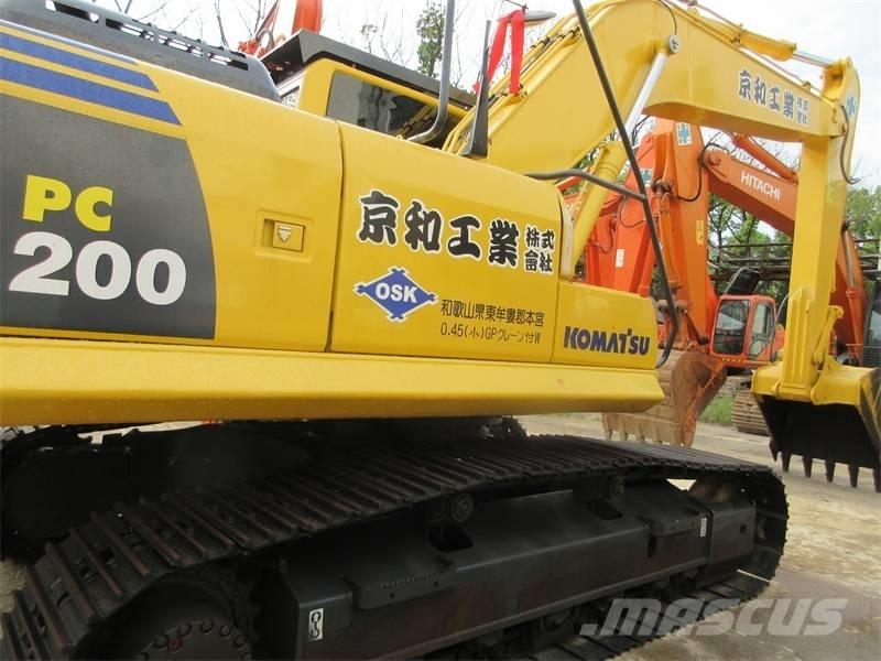 Komatsu PC 200-8N1 Kāpurķēžu ekskavatori