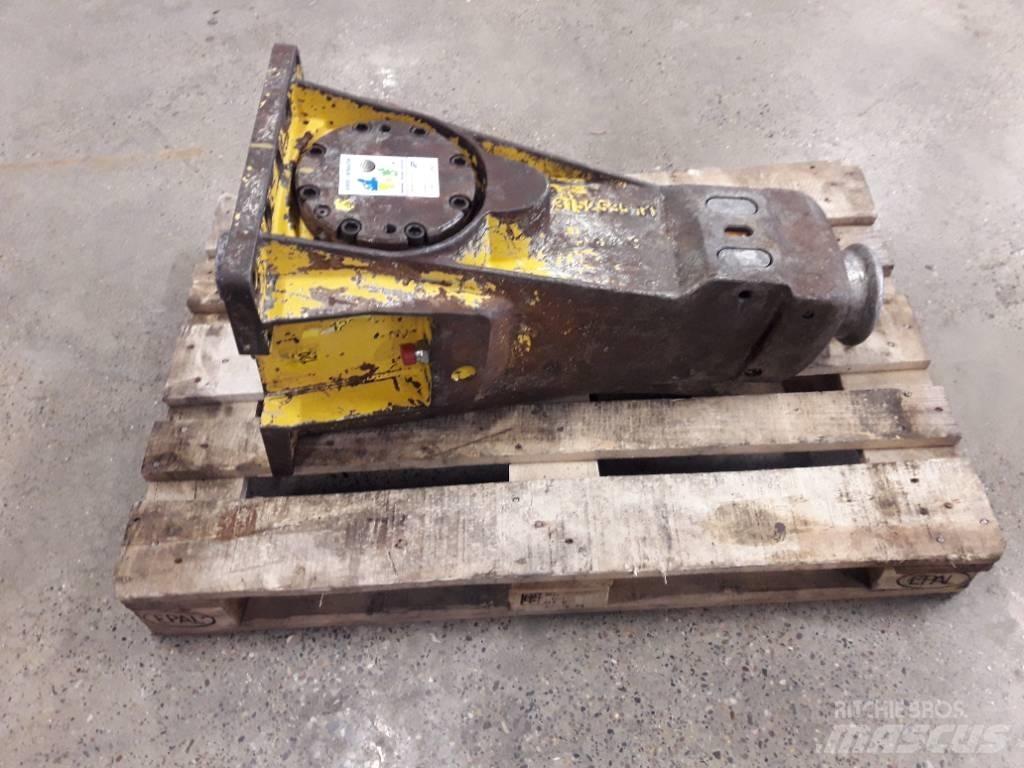 Atlas Copco SB 450 Āmuri/Drupinātāji