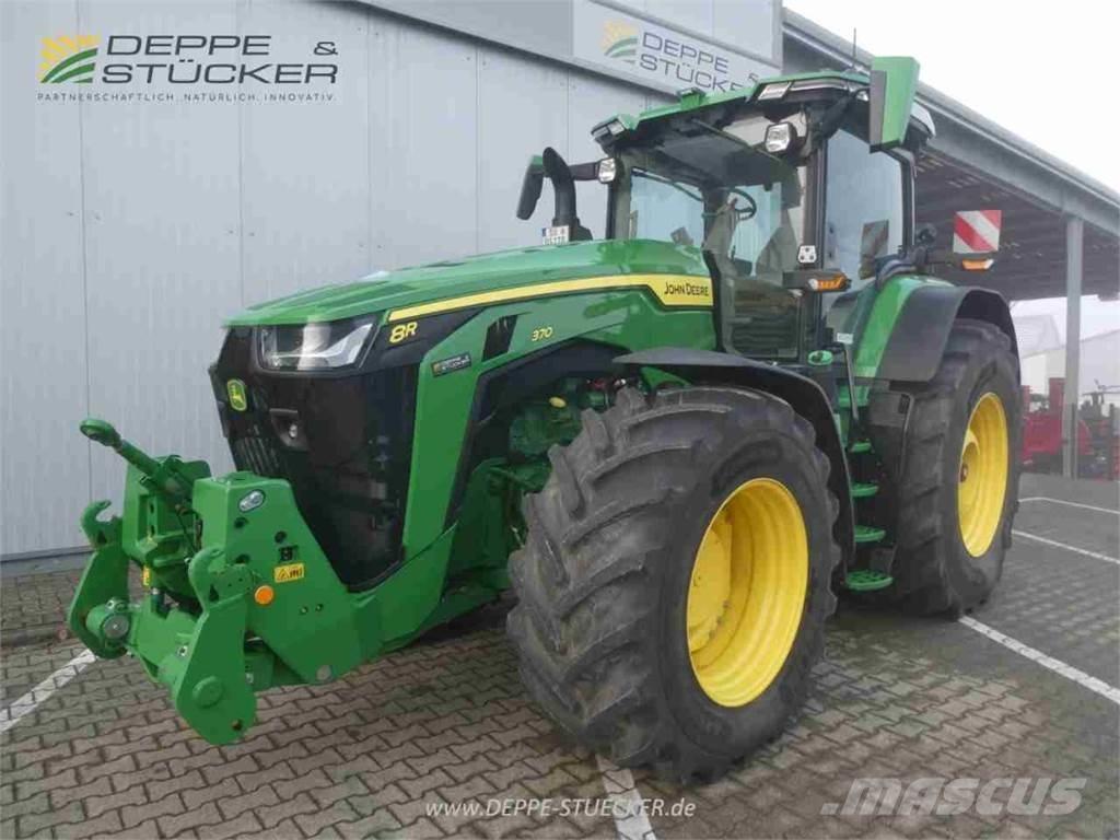 John Deere 8R 370 Traktori