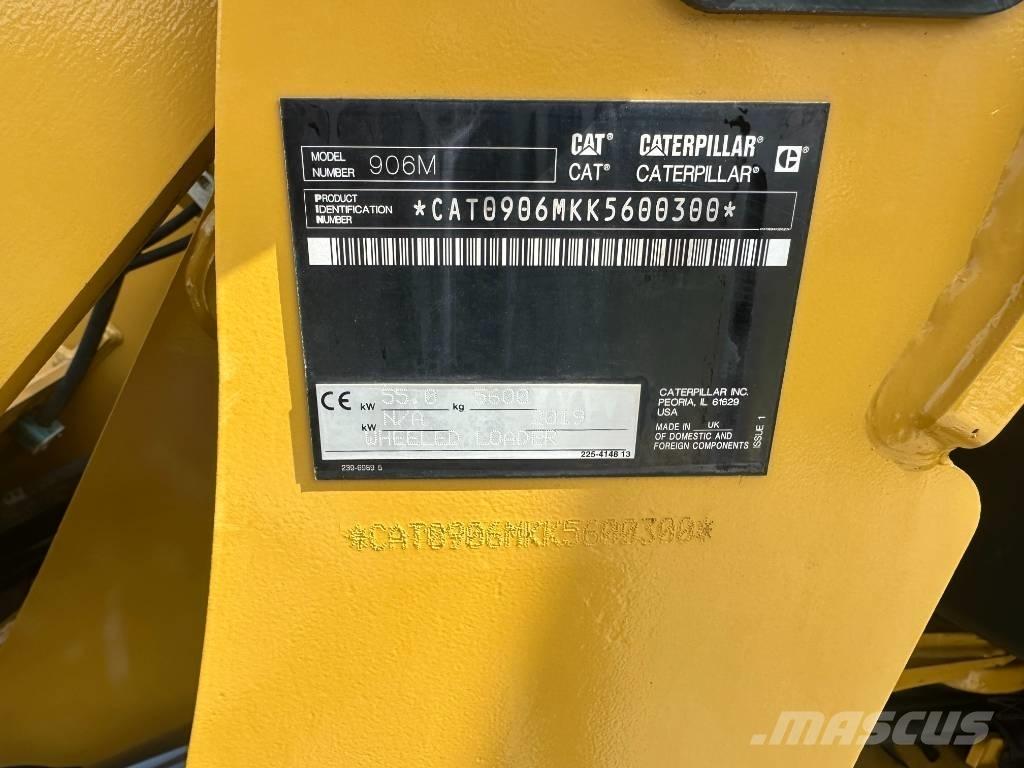 CAT 906 M Iekrāvēji uz riteņiem