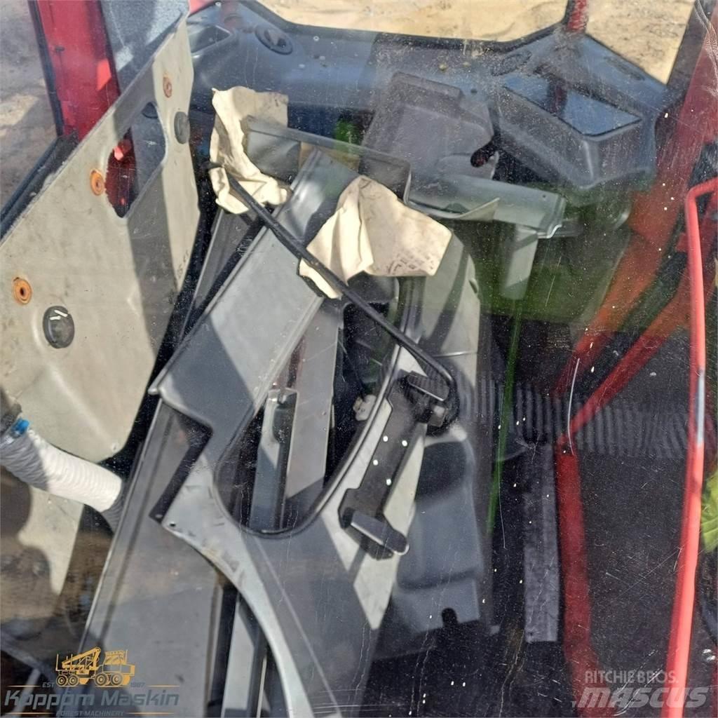 Valmet 941 Kabīnes un interjers