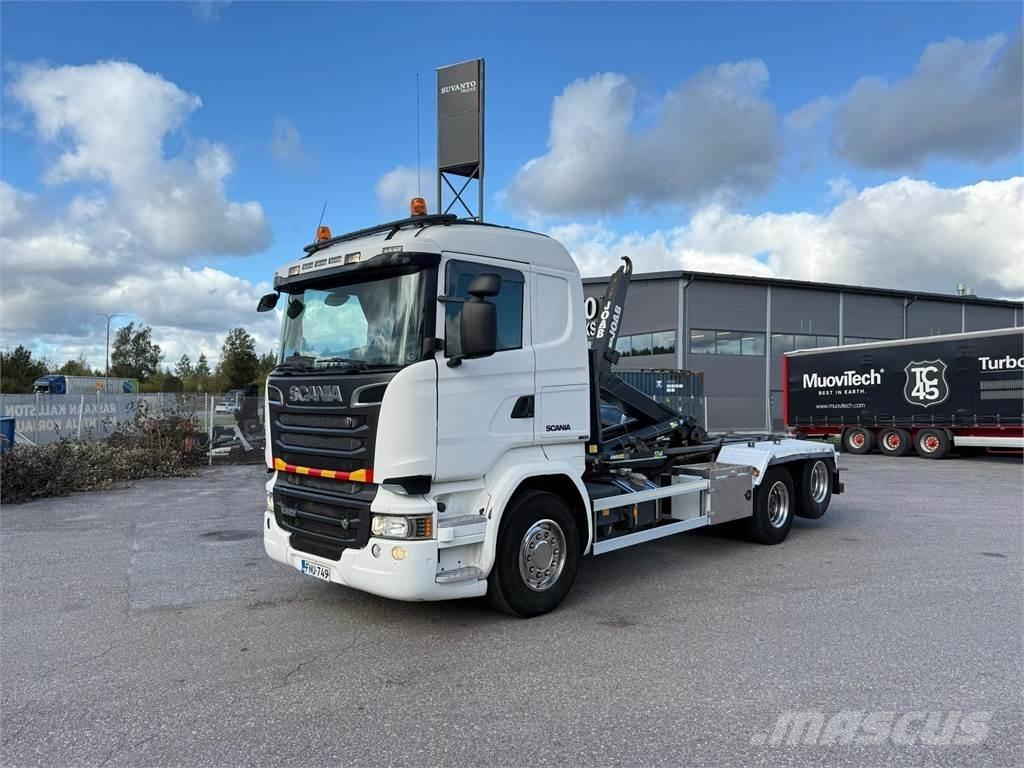 Scania R 520 6X2 Treileri ar āķi