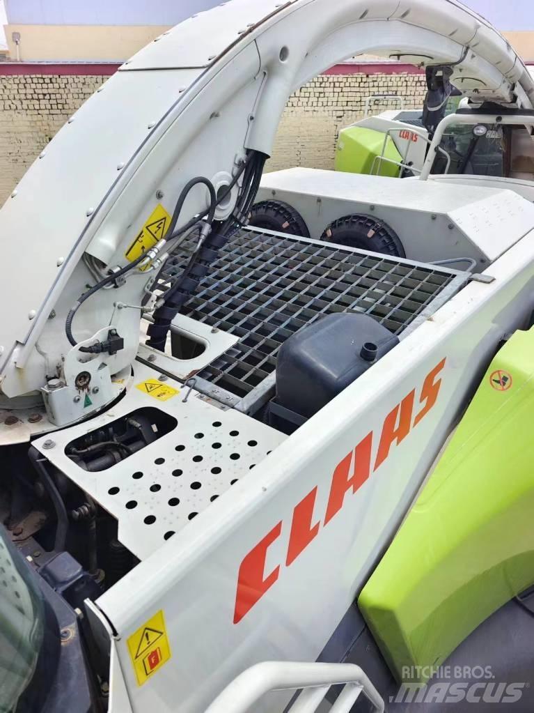 CLAAS Jaguar 850 Lopbarības novācēji
