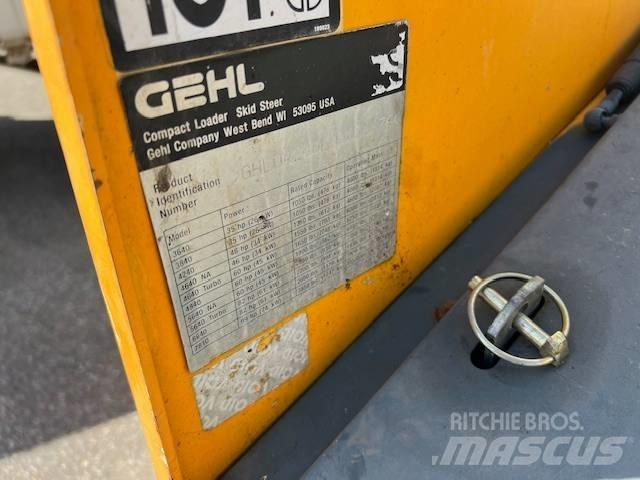 Gehl SL4240 Lietoti riteņu kompaktiekrāvēji