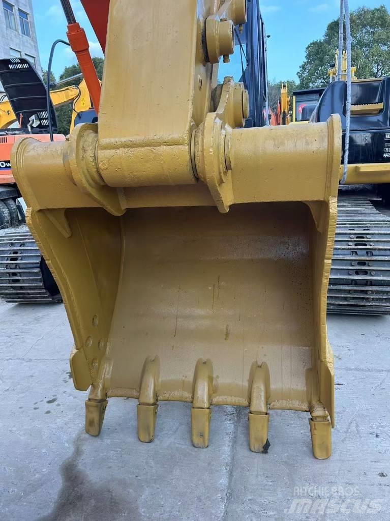 CAT 320 C Kāpurķēžu ekskavatori