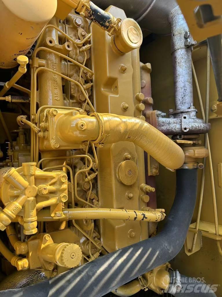 CAT 320 C Kāpurķēžu ekskavatori