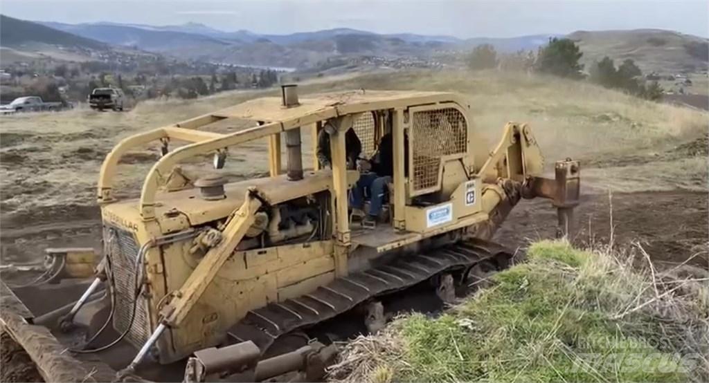CAT D8H Kāpurķēžu buldozeri