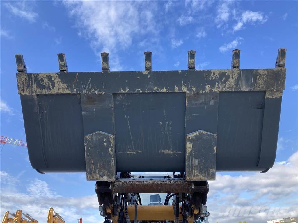 Liebherr L 538 Iekrāvēji uz riteņiem