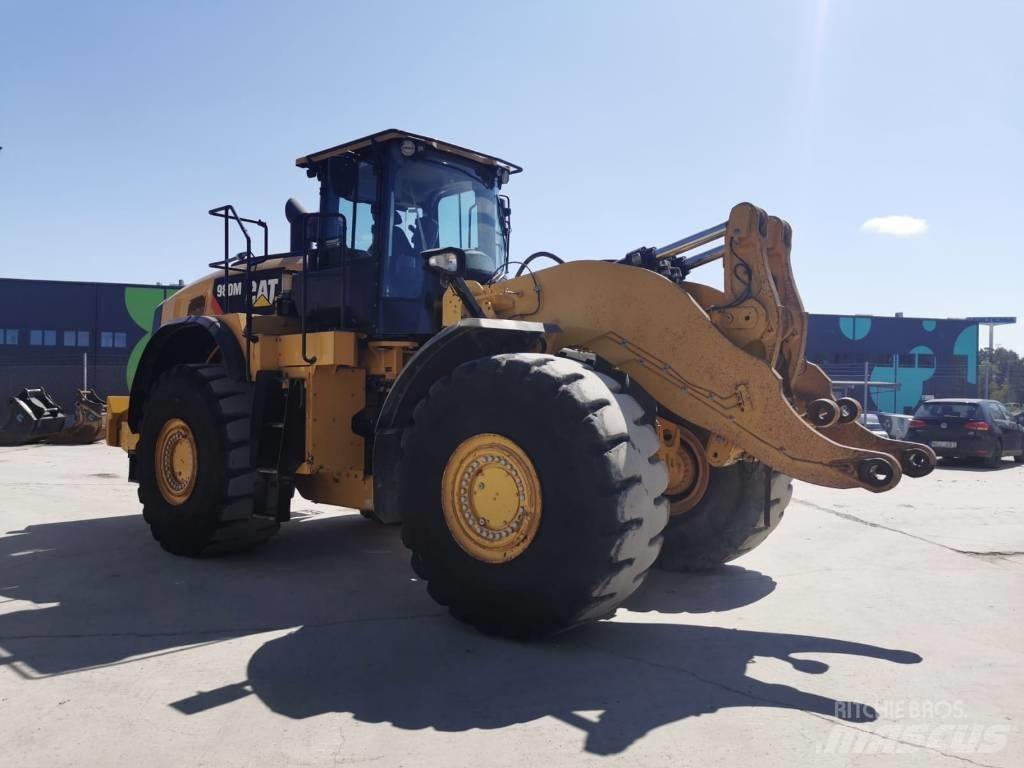 CAT 980M Iekrāvēji uz riteņiem