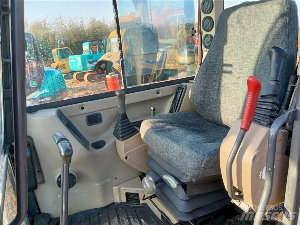 Doosan DH60-7 Kāpurķēžu ekskavatori