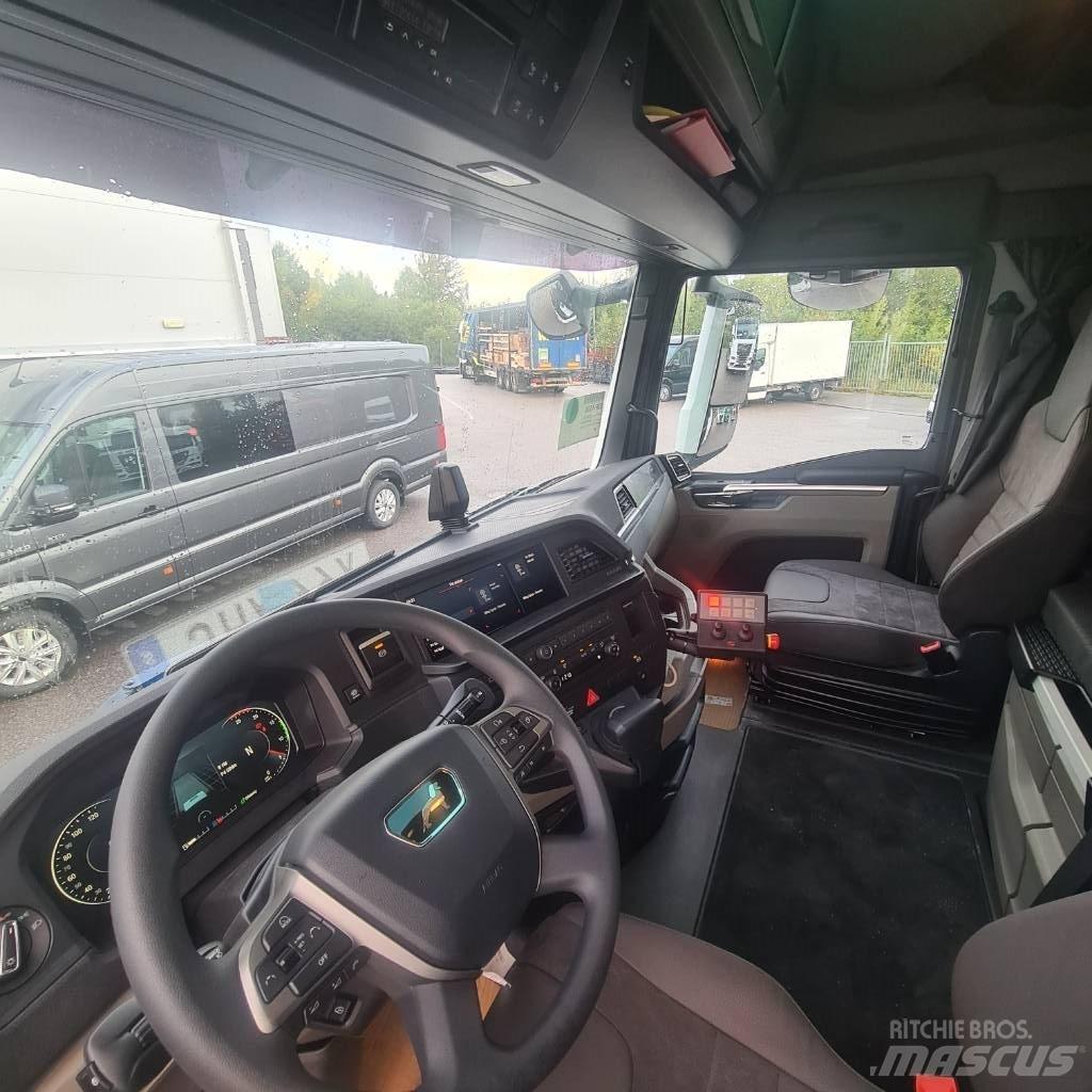 MAN TGX 35.510 8x4-4 Pašizgāzējs