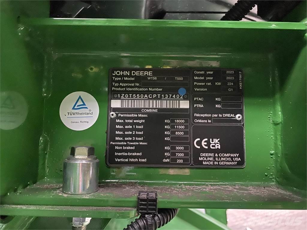 John Deere T550i Ražas novākšanas kombaini