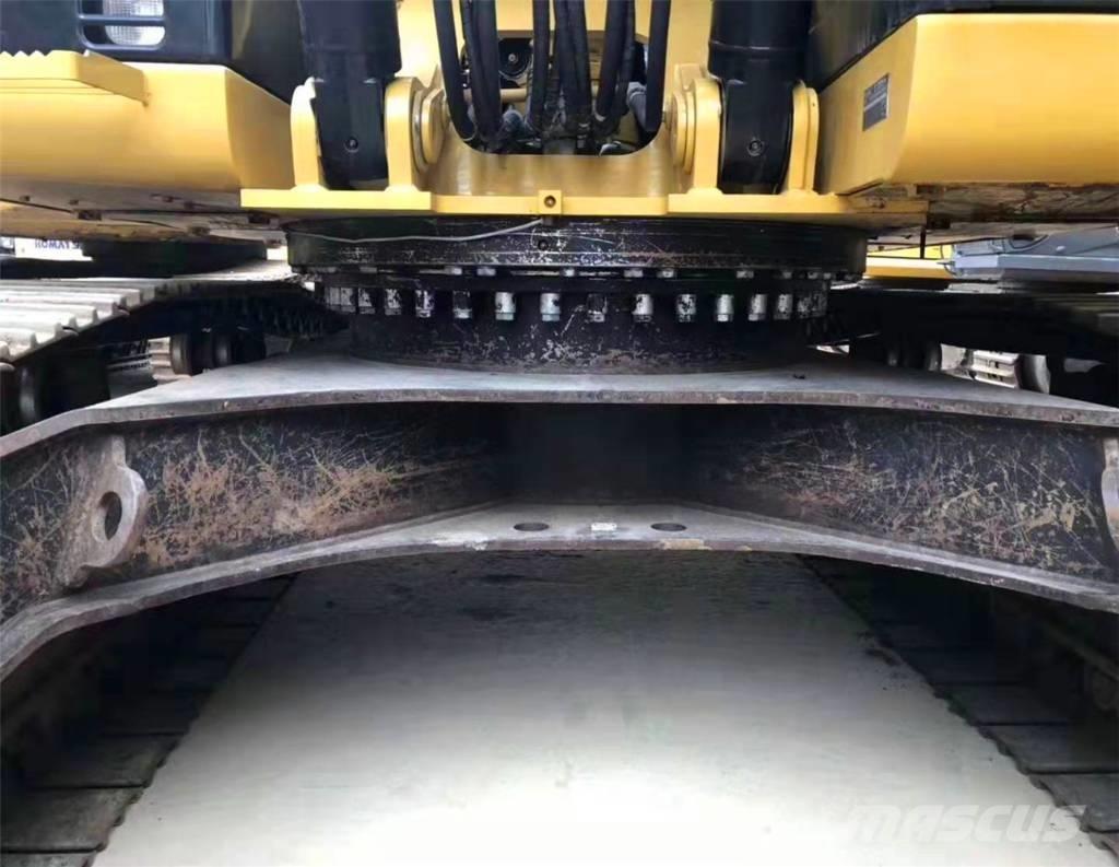 CAT 329D Kāpurķēžu ekskavatori