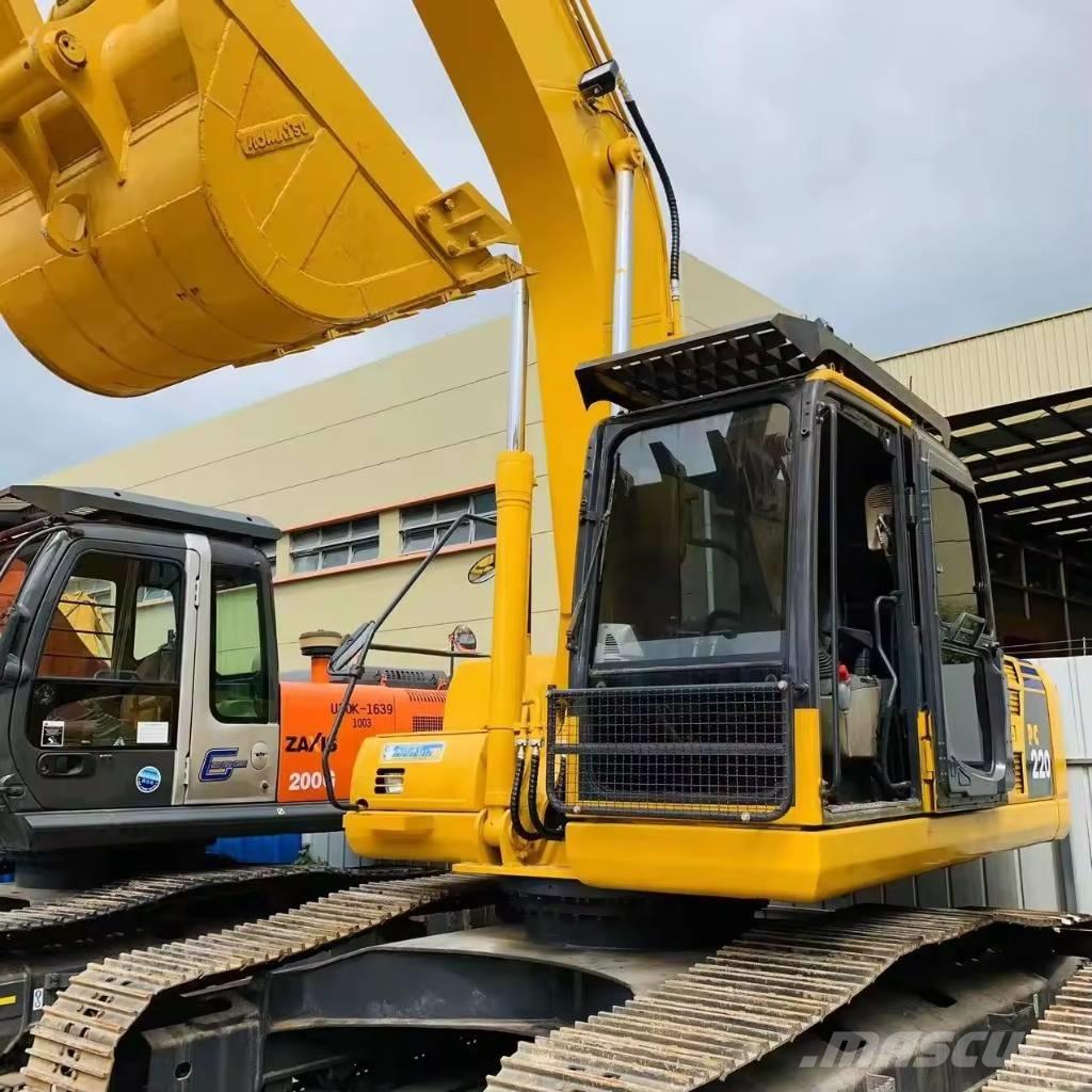 Komatsu PC 200 Kāpurķēžu ekskavatori