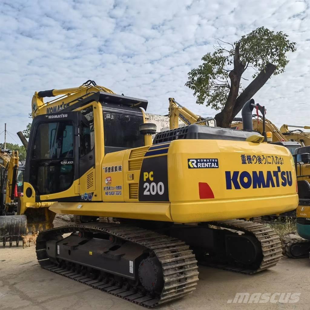 Komatsu PC 200 Kāpurķēžu ekskavatori