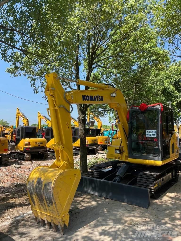 Komatsu PC70-8 Kāpurķēžu ekskavatori