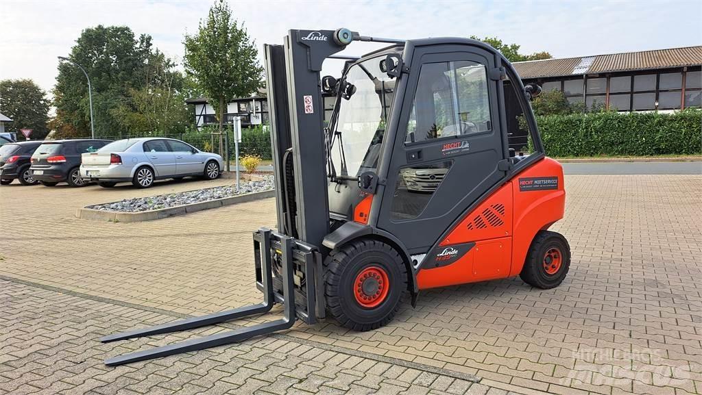 Linde H35D-02 Tehnika ar dīzeļa dzinēju