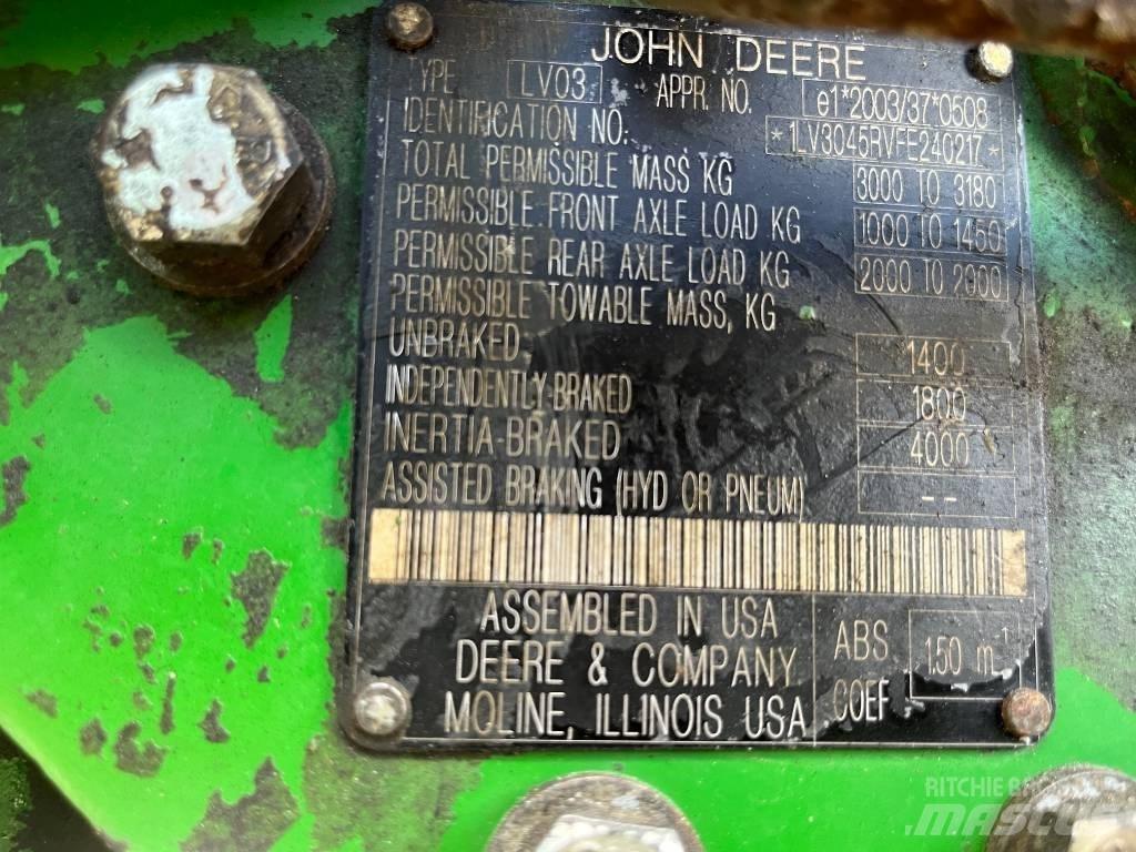 John Deere 3045 R Kompaktie traktori